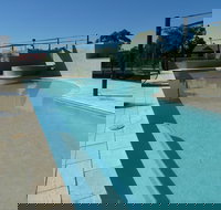 McNevins Logan Park Motel - Whitsundays Accommodation