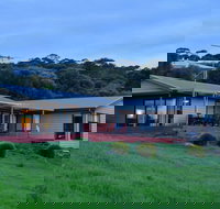 Penneshaw Lodge - Whitsundays Accommodation