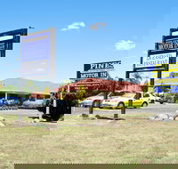 Pines Country Club Motor Inn - Whitsundays Accommodation