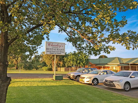 The Leeton Heritage Motor Inn - Whitsundays Accommodation 1