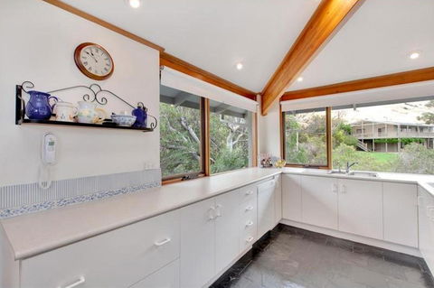 Views On Court - Whitsundays Accommodation 2