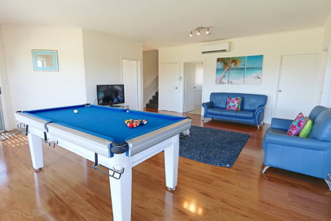 128 The Esplanade - Whitsundays Accommodation 2
