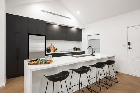 Abode Accommodations - Whitsundays Accommodation 0