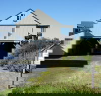 Angler's Arms and Fisherman's Cottage - Whitsundays Accommodation