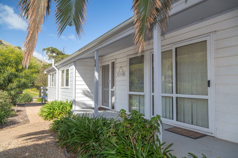 At The Beach - Whitsundays Accommodation 1