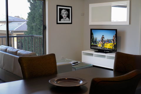 Best Western Geelong Motor Inn & Serviced Apartments - Whitsundays Accommodation 1