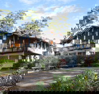 Chalet Swisse Spa Retreat - Whitsundays Accommodation