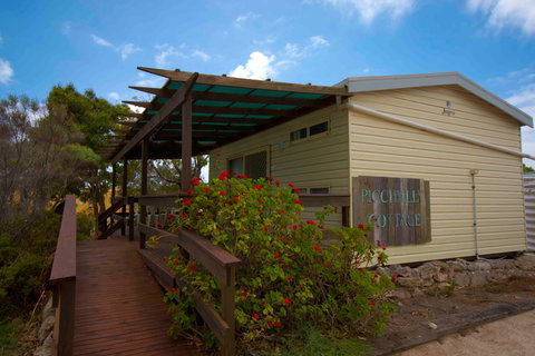 Coodlie Park Farm Retreat - Whitsundays Accommodation 1