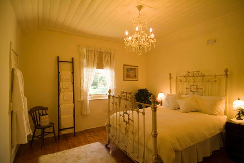 Evelyn Homestead - Whitsundays Accommodation 2