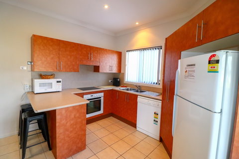 Flexi Five- Belmont - Whitsundays Accommodation 2