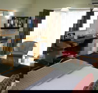 Grand Country Lodge - Whitsundays Accommodation