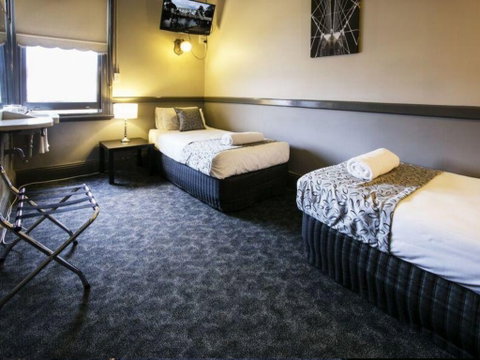 Imperial Maitland - Whitsundays Accommodation 0