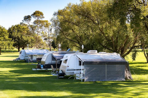 Mortlake Caravan Park - Whitsundays Accommodation 1