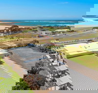 Peterborough House  Motel - Whitsundays Accommodation