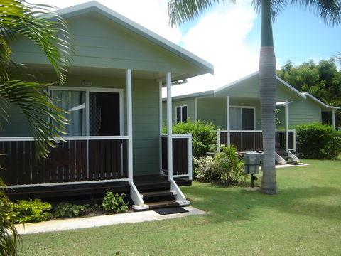 Queens Beach Tourist Village - Whitsundays Accommodation 0