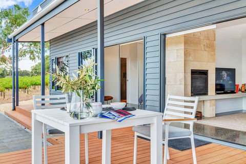 Shadow Creek McLaren Vale - Whitsundays Accommodation 2