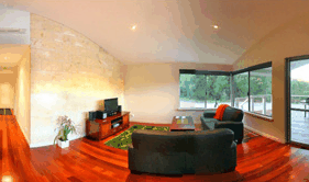 Acacia Chalets - Whitsundays Accommodation 2