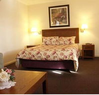 Armidale Pines Motel - Whitsundays Accommodation