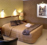 Estelle Kramer Motor Inn - Whitsundays Accommodation