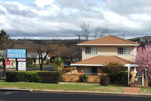 White Lanterns Motel - Whitsundays Accommodation 0