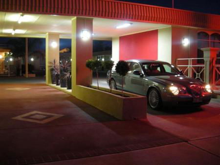 Desert Sand Motor Inn - Whitsundays Accommodation 0
