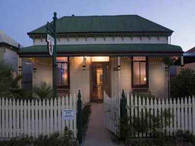 Emaroo Cottages - Whitsundays Accommodation 0