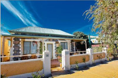 Emaroo Cottages - Whitsundays Accommodation 1