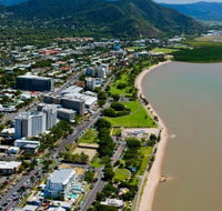 Rydges Esplanade Resort Cairns - Whitsundays Accommodation