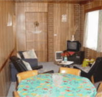 Dunsmore Holiday Unit - Whitsundays Accommodation