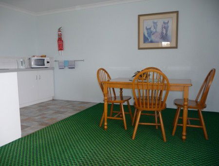 Cervantes Holiday Homes & Units - Whitsundays Accommodation 3