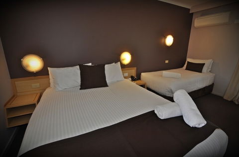 Best Western Hospitality Inn Carnarvon - Whitsundays Accommodation 3
