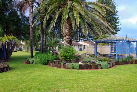 Esperance Beachfront Resort - Whitsundays Accommodation 2