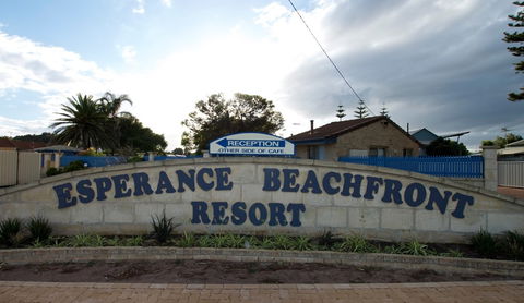 Esperance Beachfront Resort - Whitsundays Accommodation 3