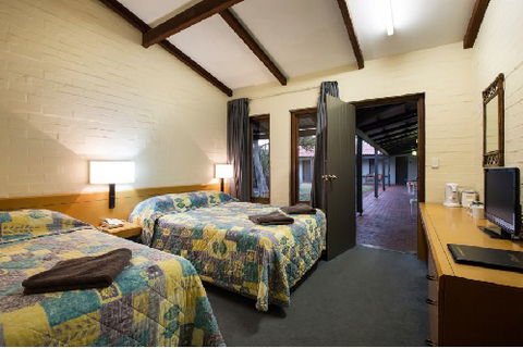Wintersun Hotel Motel - Whitsundays Accommodation 2