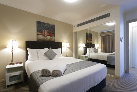 Antonas Verandah Apartments - Whitsundays Accommodation 0