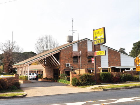 All Travellers Motor Inn - Whitsundays Accommodation 0