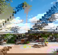 Boundary Farm - Whitsundays Accommodation