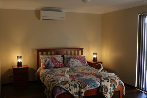 CozyStay At Kearsley - Whitsundays Accommodation 0