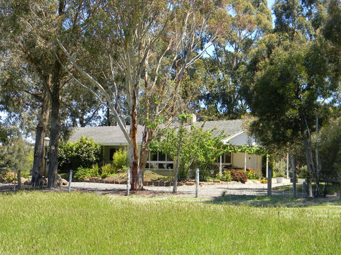 Cygnet Park Country Retreat - Whitsundays Accommodation 1