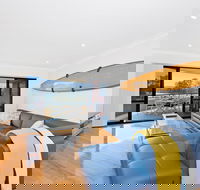 Dolphin Cove  North Haven