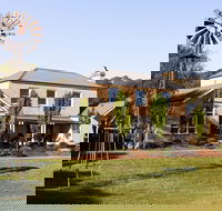 Fingal House - Whitsundays Accommodation