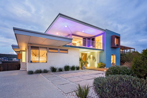 Fragrant Harbour - Whitsundays Accommodation 0