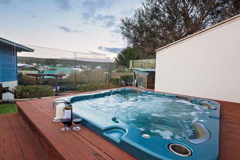 Fragrant Harbour - Whitsundays Accommodation 1