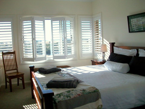 Heathcote Views Bed & Breakfast - Whitsundays Accommodation 0