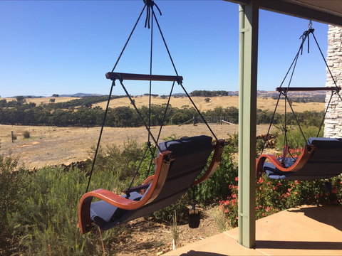 Heathcote Views Bed & Breakfast - Whitsundays Accommodation 1