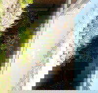 Hilltop Escape BB - Whitsundays Accommodation