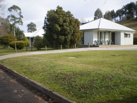 Khancoban Rose Holiday Units - Whitsundays Accommodation 1