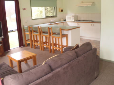 Khancoban Rose Holiday Units - Whitsundays Accommodation 2