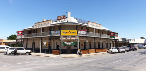 Minlaton Hotel - Whitsundays Accommodation 0