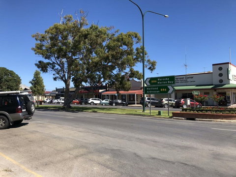 Minlaton Hotel - Whitsundays Accommodation 1